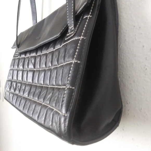 The Sak Black Leather Quilted Shoulder Bag - Picture 6 of 13